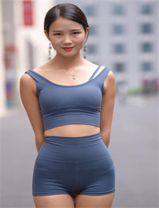 《老师的丰满大乳奶水四溅》