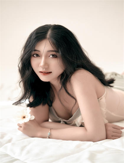 《丽塔老师 第四季》叙事手法解析永恒的：时间线安排与视角切换技巧探讨，点击破亿